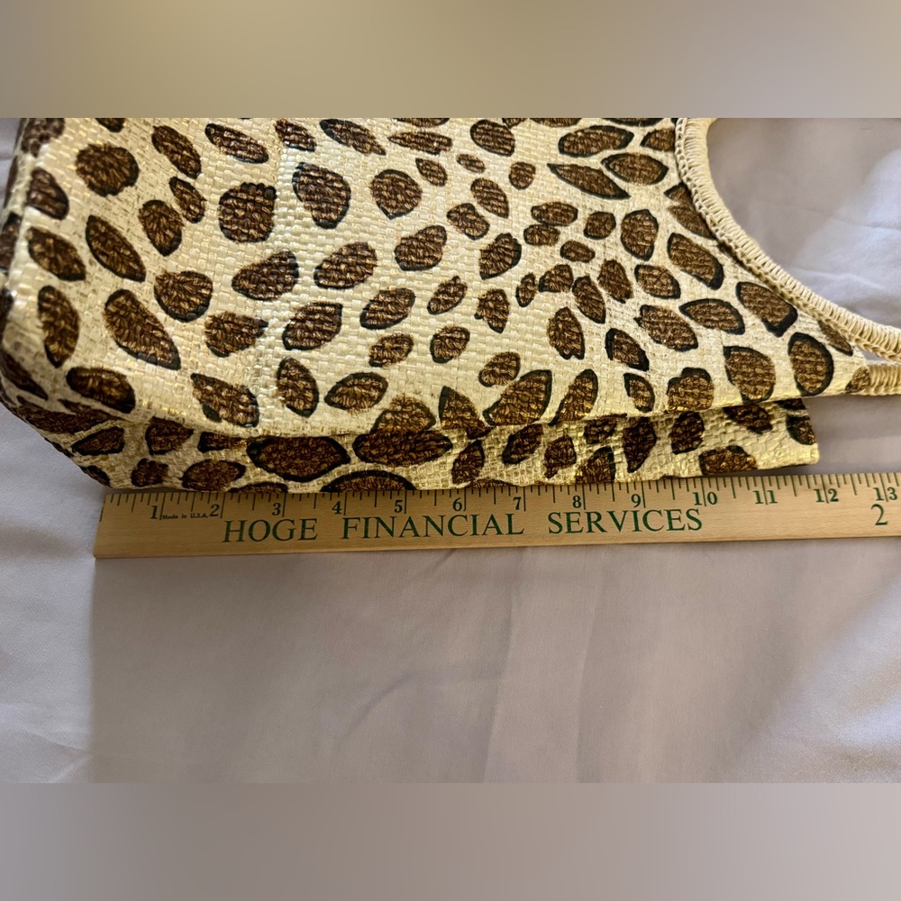 Avon Leopard Print Tote Bag, Body - 100% Paper, Lining - 100% Polyester NWOT - Picture 11 of 13